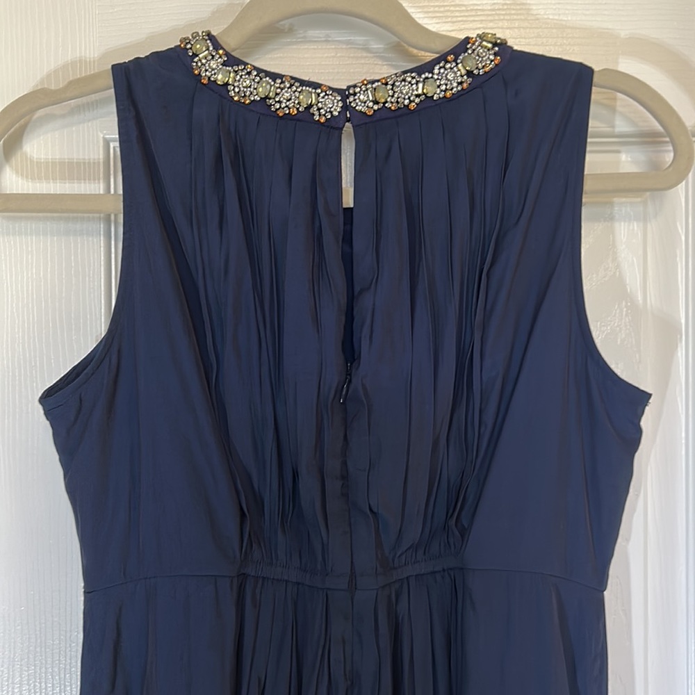 A Pea In The Pod Maternity Dress - Picture 5 of 10